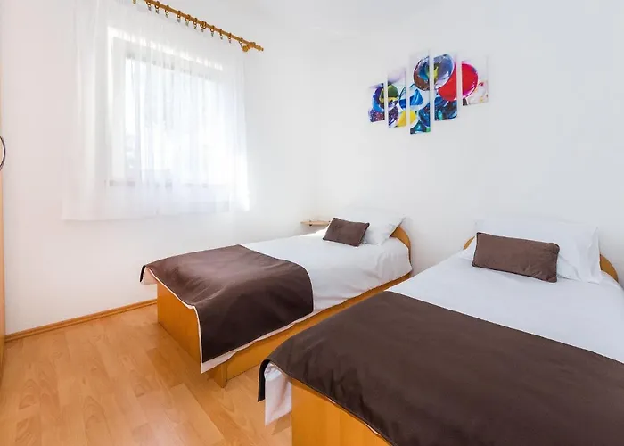 - Mulo 5951b Apartman Vrsi